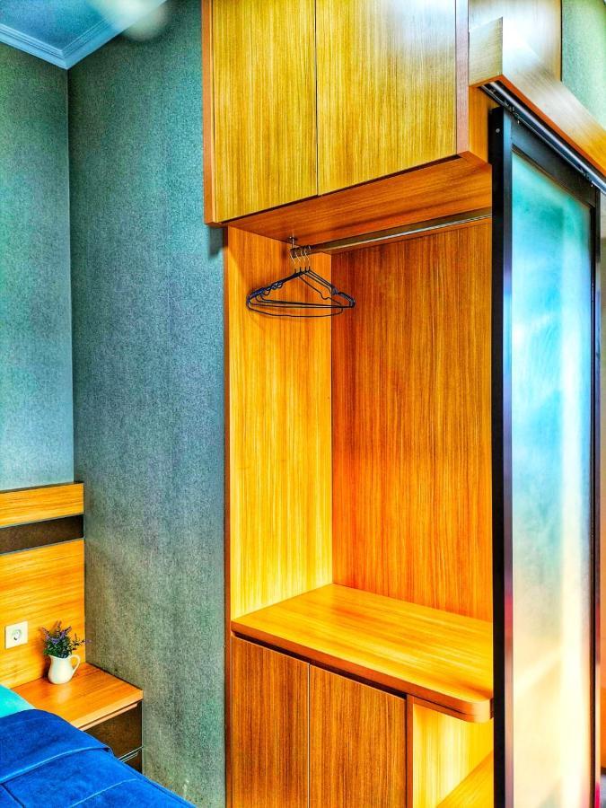 ג'קרטה Cozy Residence Tomang מראה חיצוני תמונה