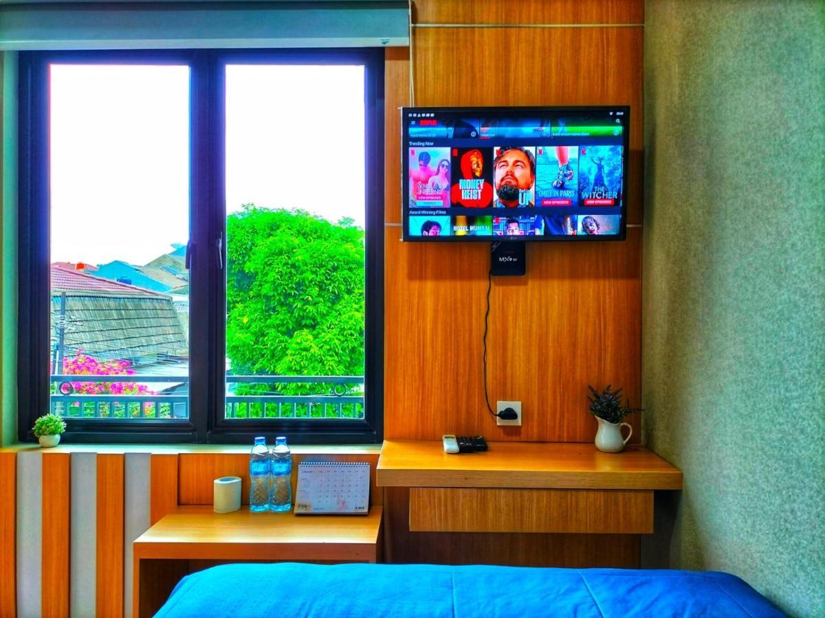 ג'קרטה Cozy Residence Tomang מראה חיצוני תמונה