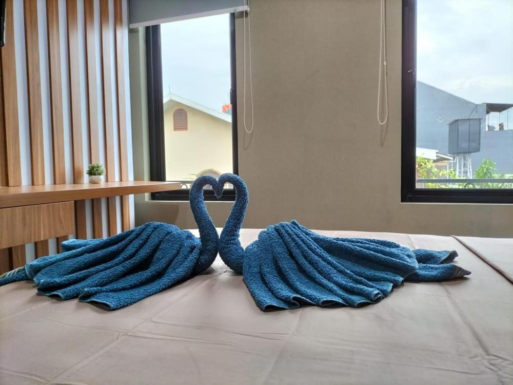 ג'קרטה Cozy Residence Tomang מראה חיצוני תמונה