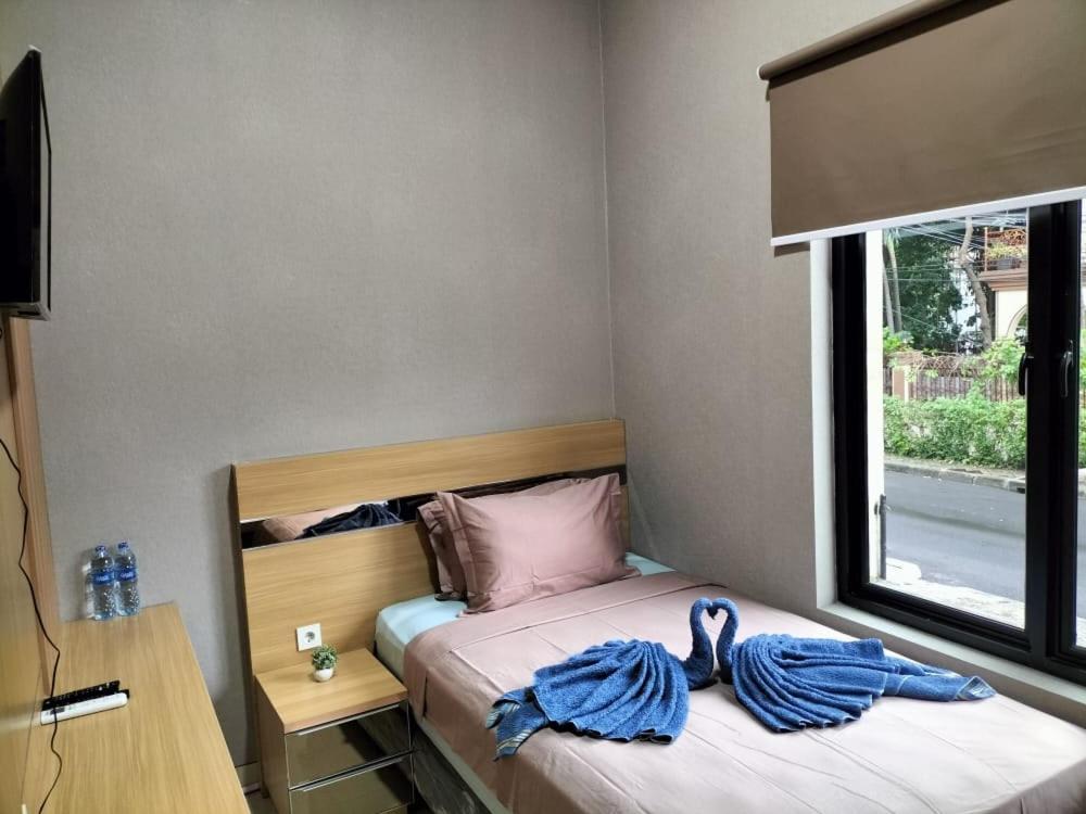 ג'קרטה Cozy Residence Tomang מראה חיצוני תמונה