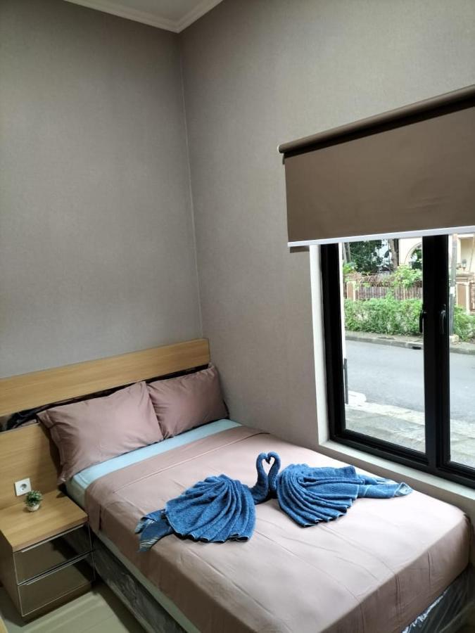 ג'קרטה Cozy Residence Tomang מראה חיצוני תמונה